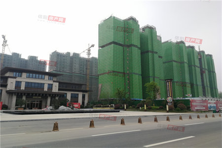 首付3万开发区学校118平带车库精装出售